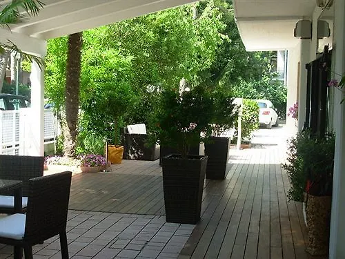 Hotel Gianlore Milano Marittima 3*,